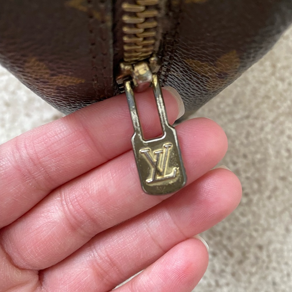Vintage Louis Vuitton Trousse 23 - Picture 3 of 7